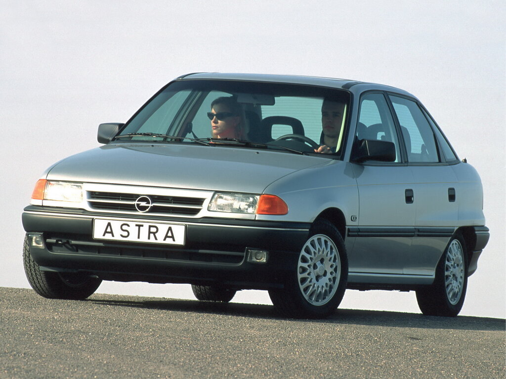 Opel Astra (56,  57) 1 поколение, седан (05.1992 - 07.1994)